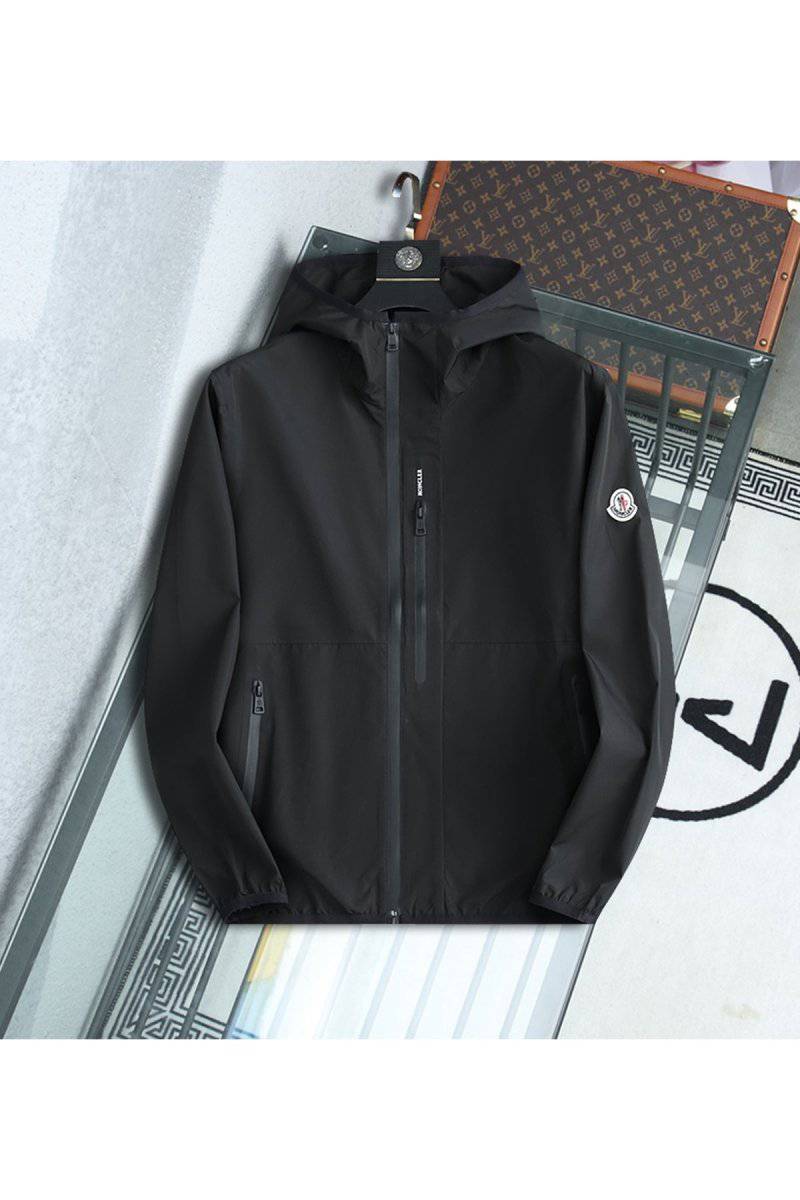 Men's 24HEARTZ Jacket 59 in a stylish cut, featuring a zipper closure and pockets against a neutral background.
