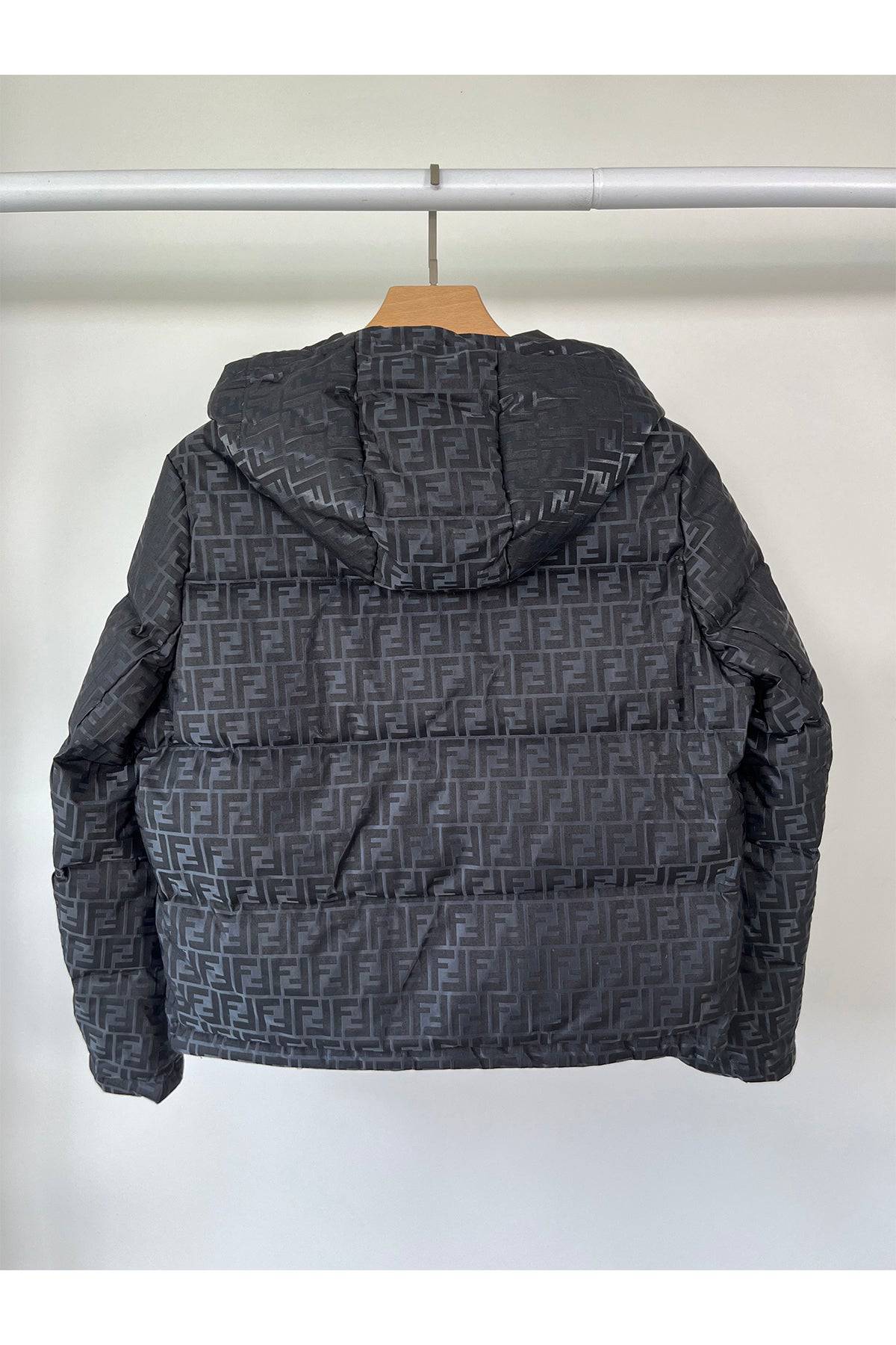 115169 Women Jackets - 24HEARTZ