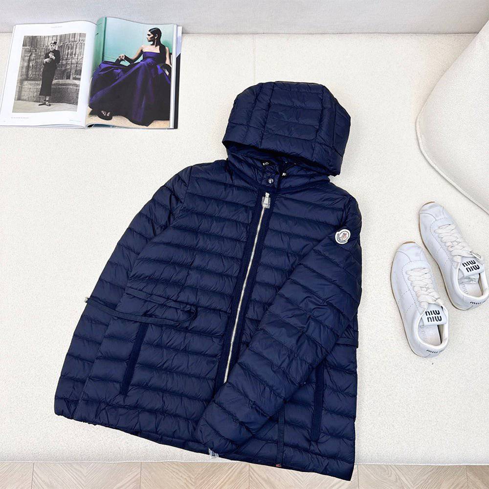 121937 Women Jackets - 24HEARTZ