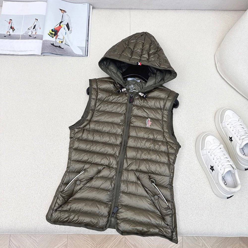 121941 Women Jackets - 24HEARTZ