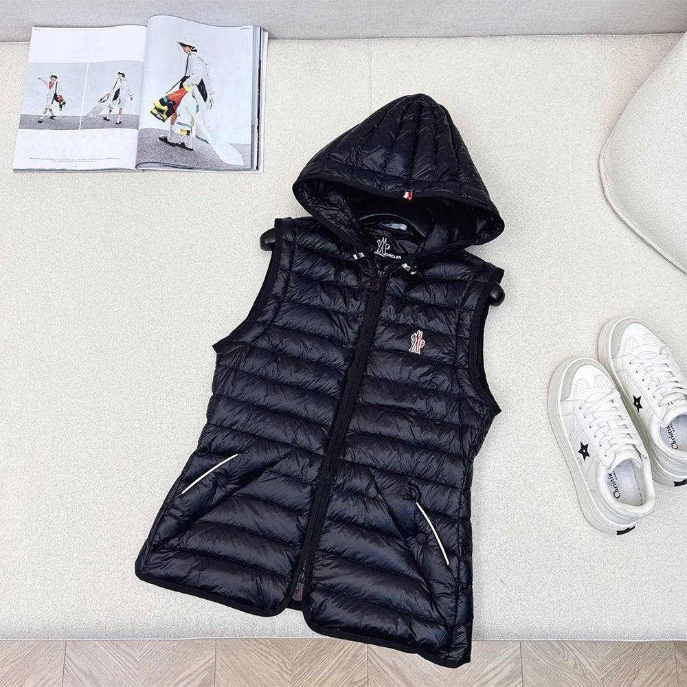 121942 Women Jackets - 24HEARTZ