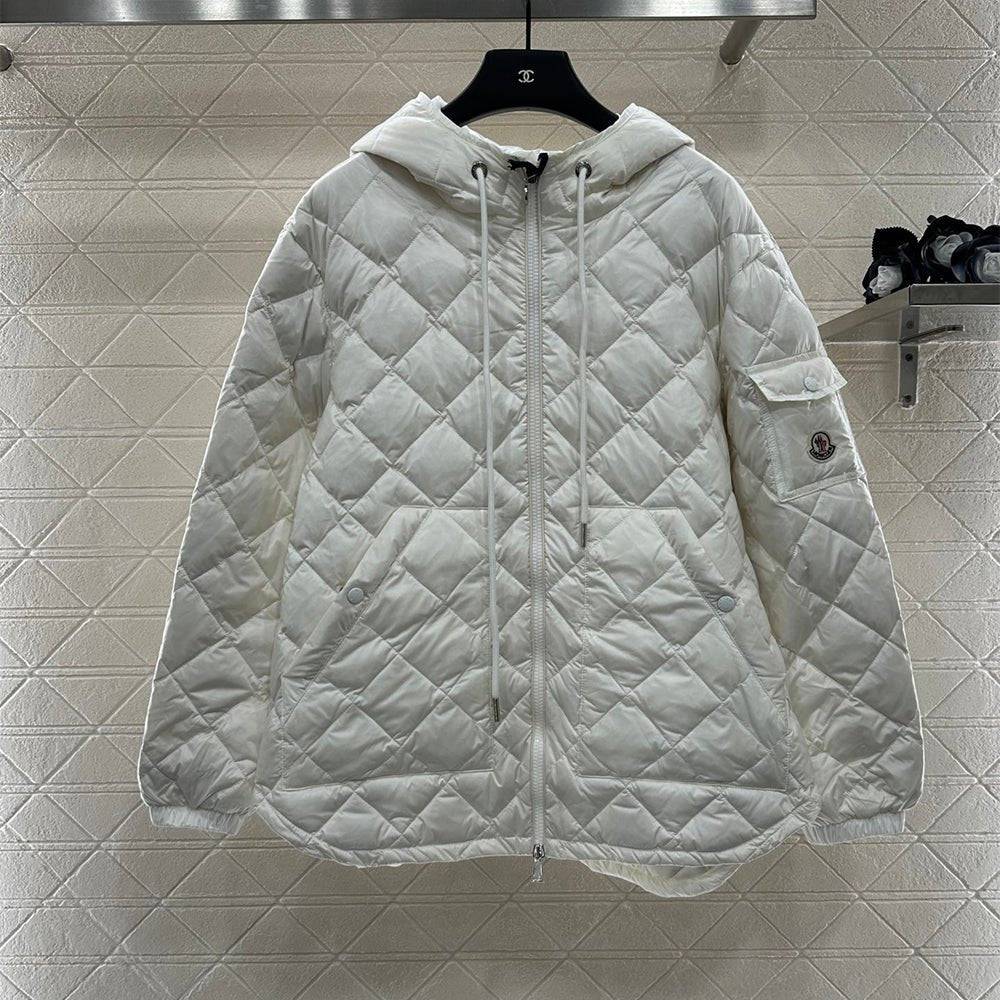 121950 Women Jackets - 24HEARTZ