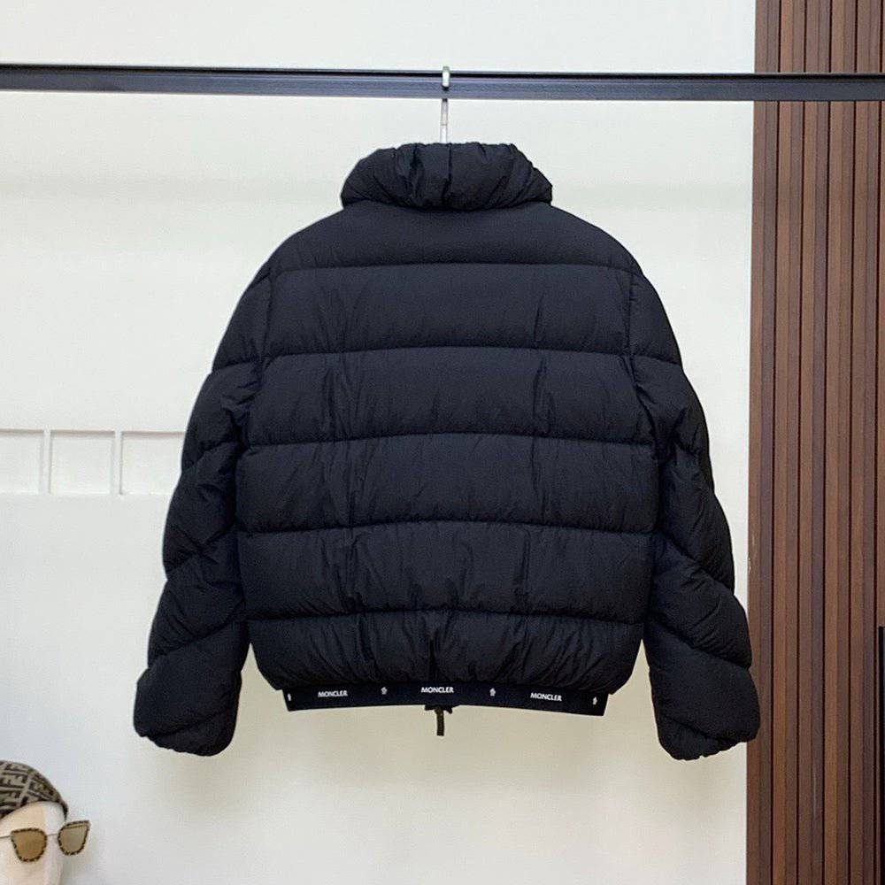 121985 Women Jackets - 24HEARTZ