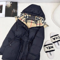 122192 Women Jackets - 24HEARTZ