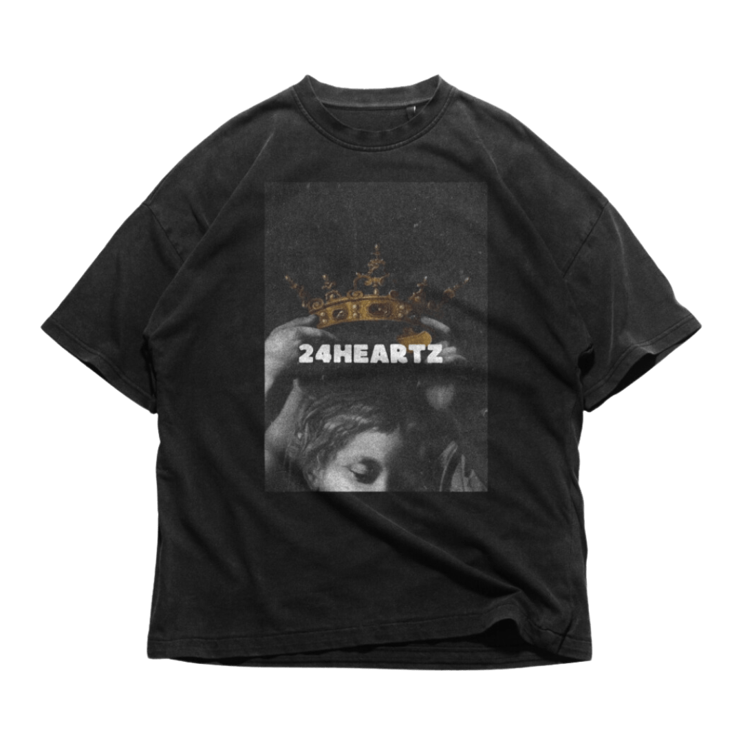 24Heartz Queen T-Shirt in black featuring a stylish graphic design and soft fabric, perfect for casual wear.