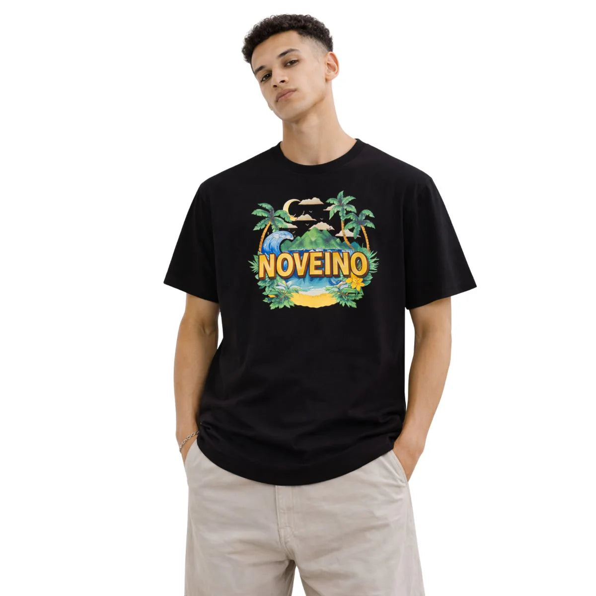 Black Its24heartz NOV 254 T-shirt with a crew neck and short sleeves, displayed on a plain background.