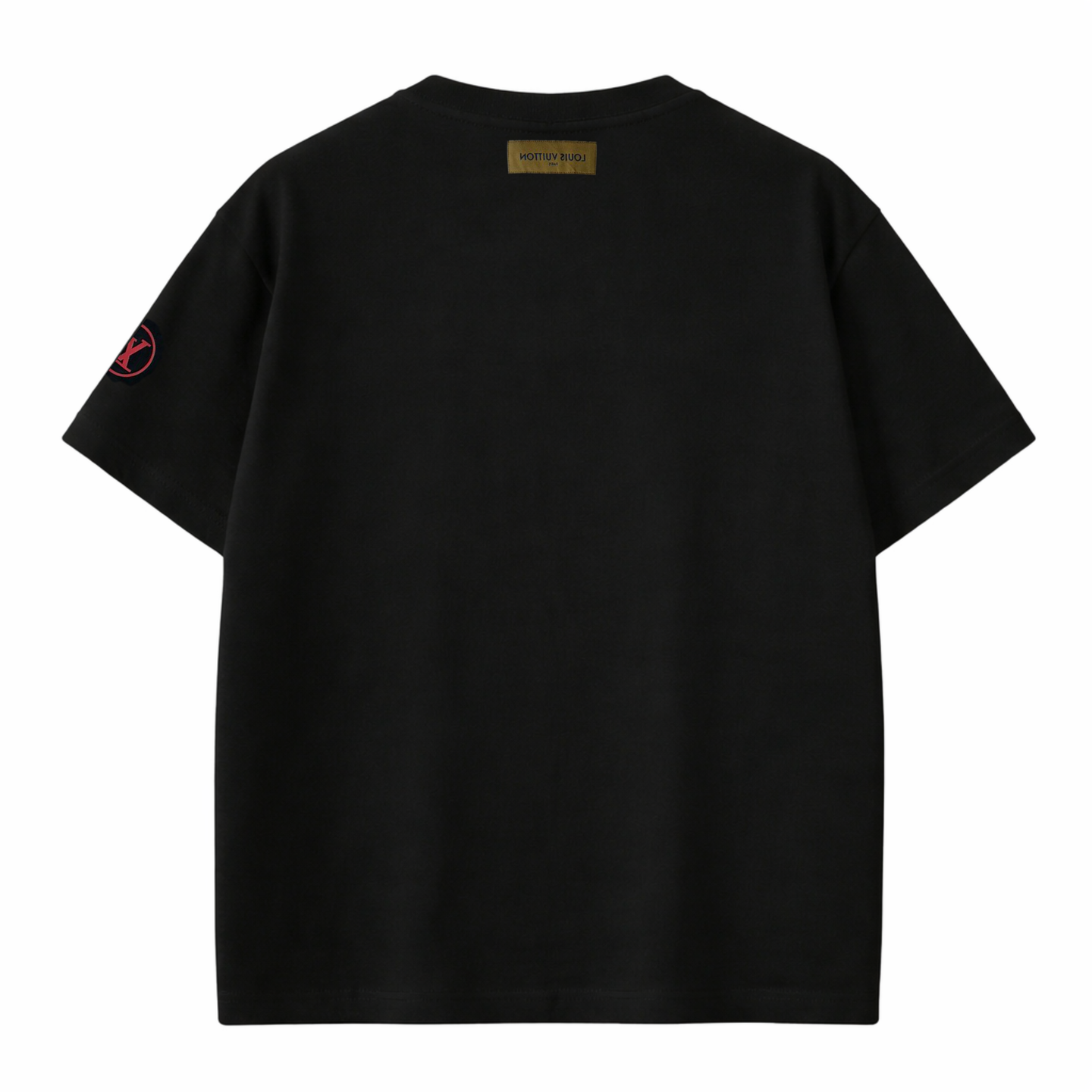 Its24heartz T-Shirt 1107 in black, featuring a comfortable fit and stylish design, shown on a model.