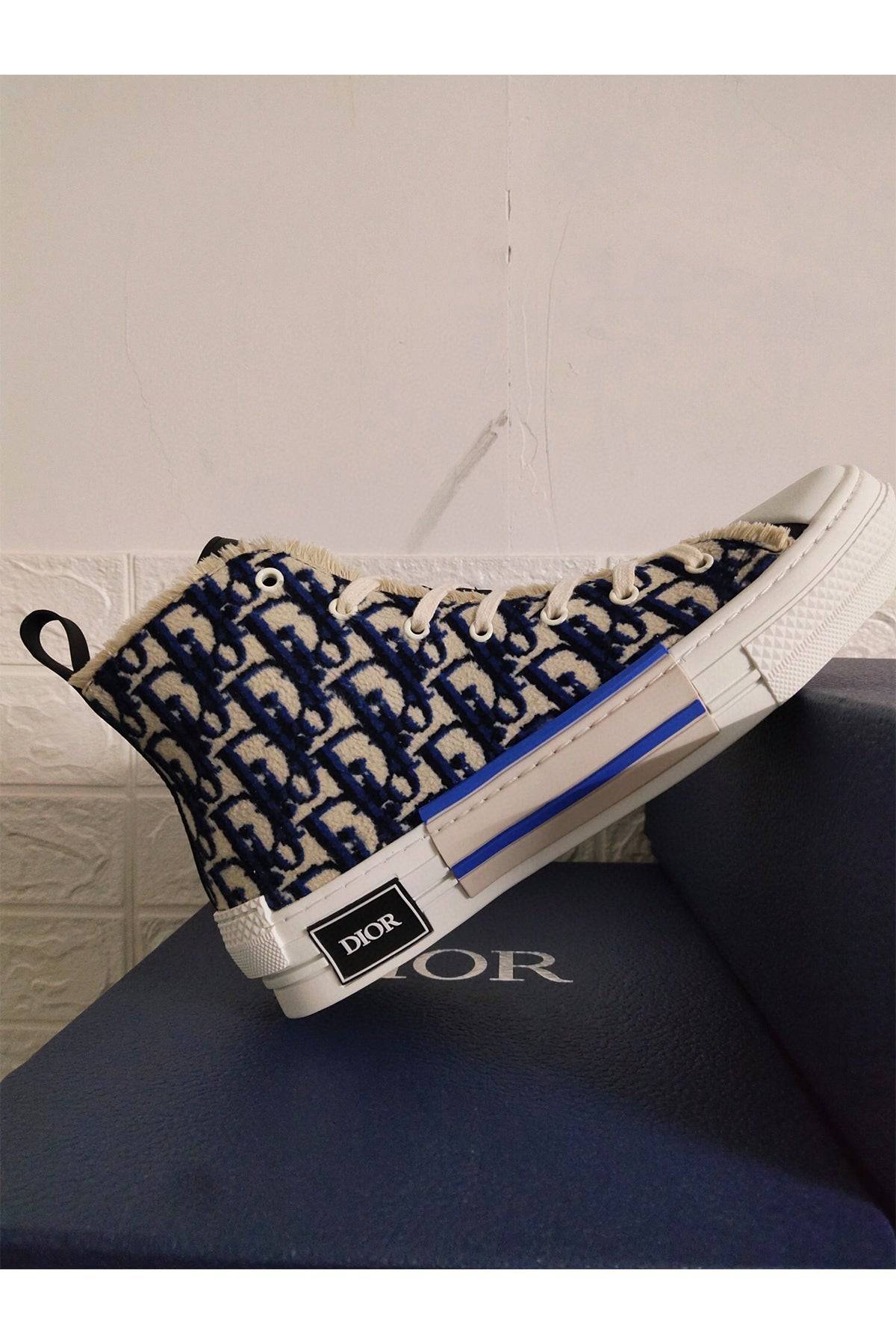 B23 Sneaker - 24HEARTZ