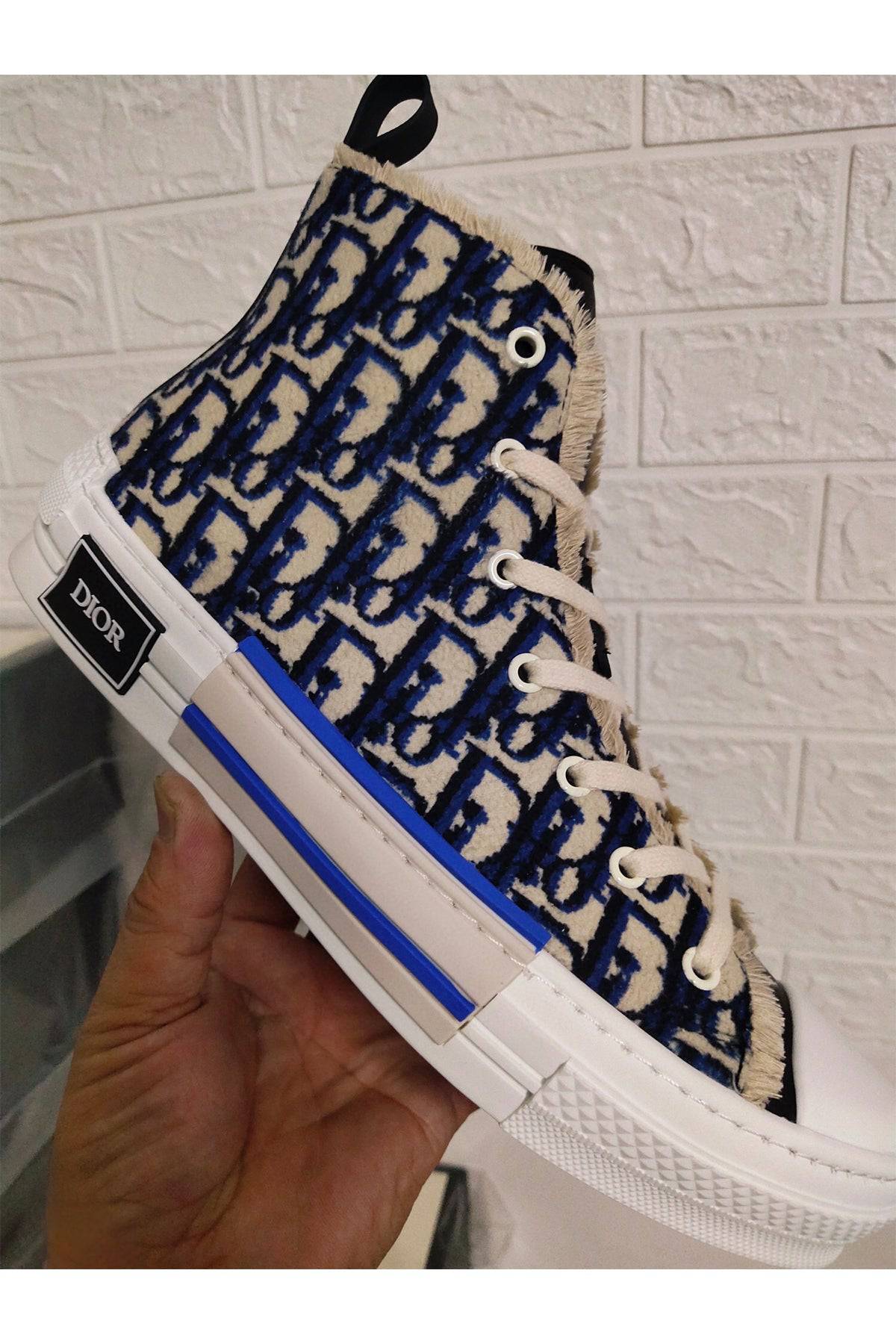 B23 Sneaker - 24HEARTZ