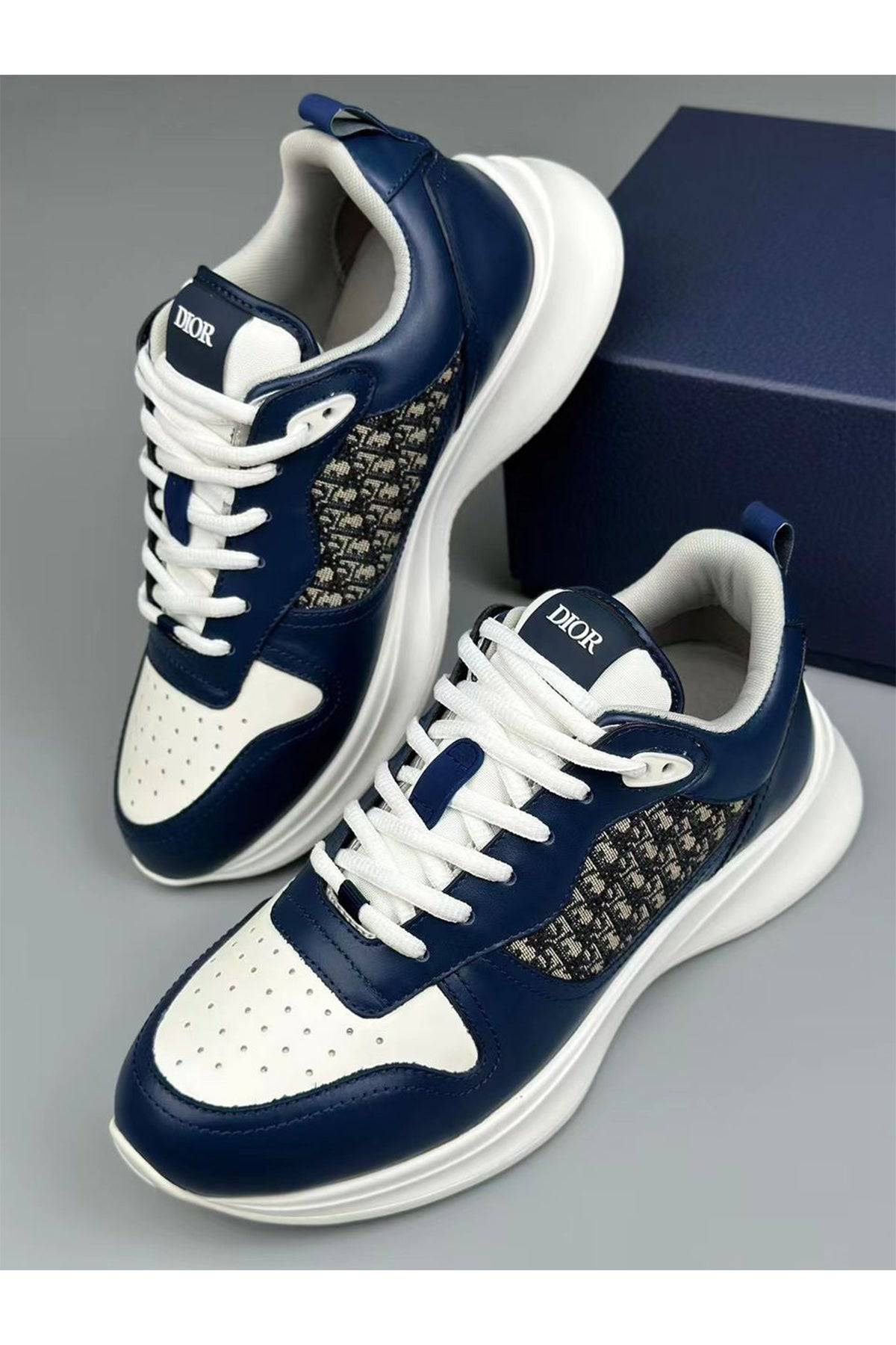 B25 Sneaker - 24HEARTZ