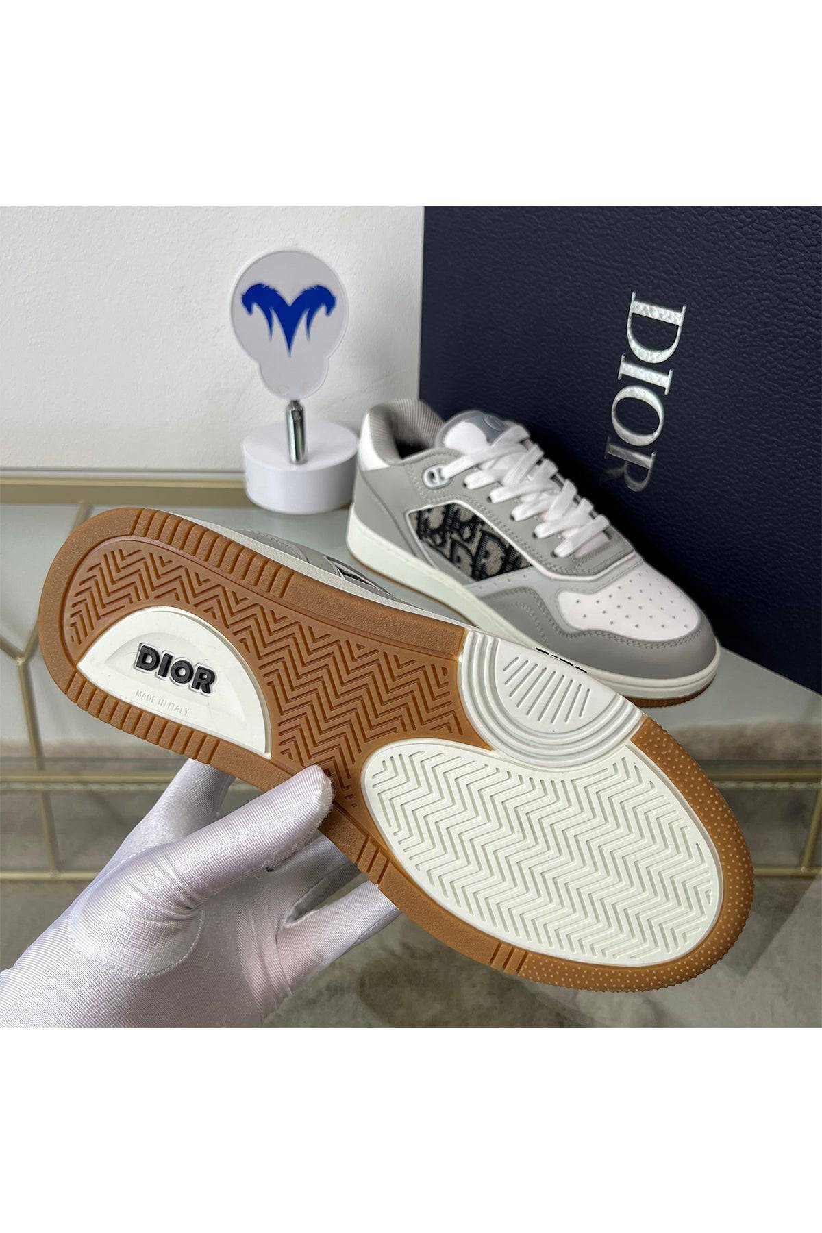 B27 Sneaker - 24HEARTZ