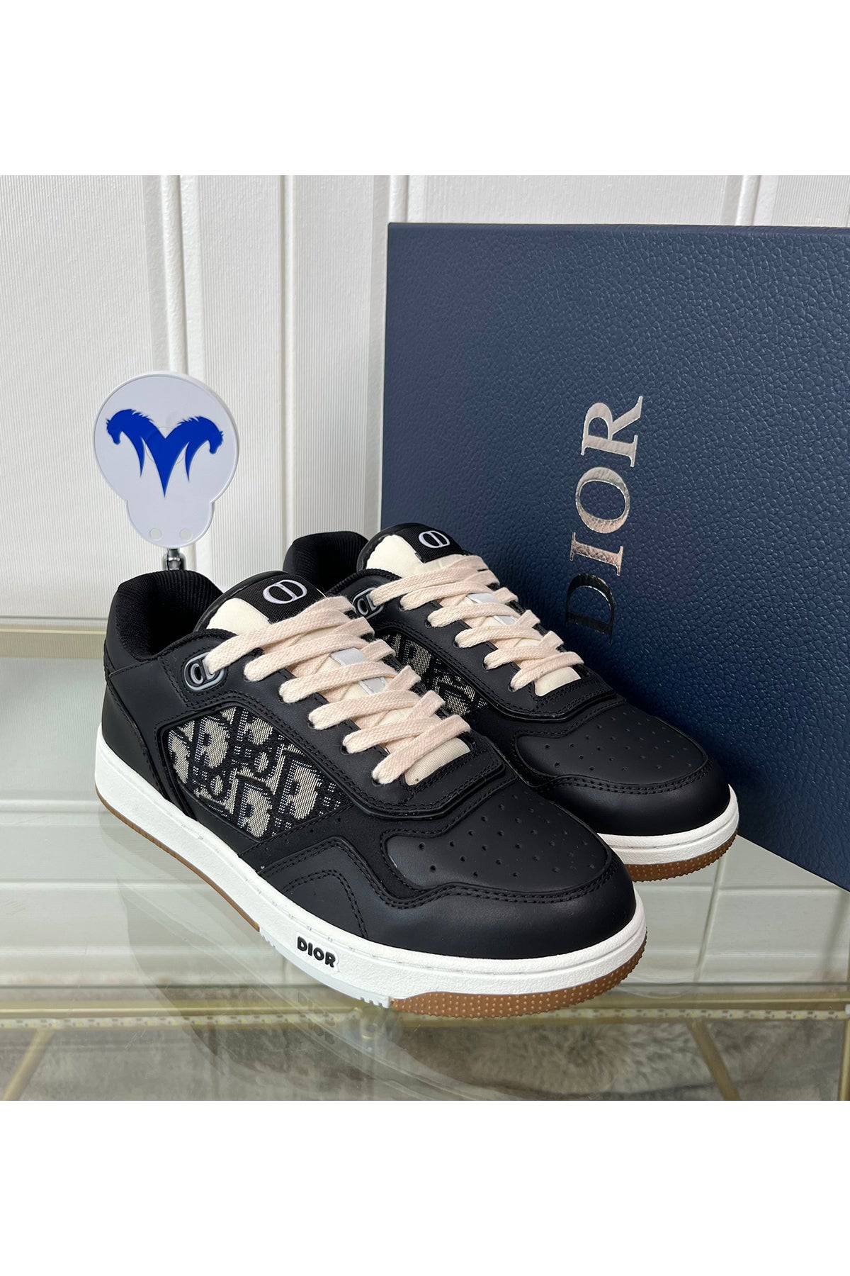 B27 Sneaker - 24HEARTZ