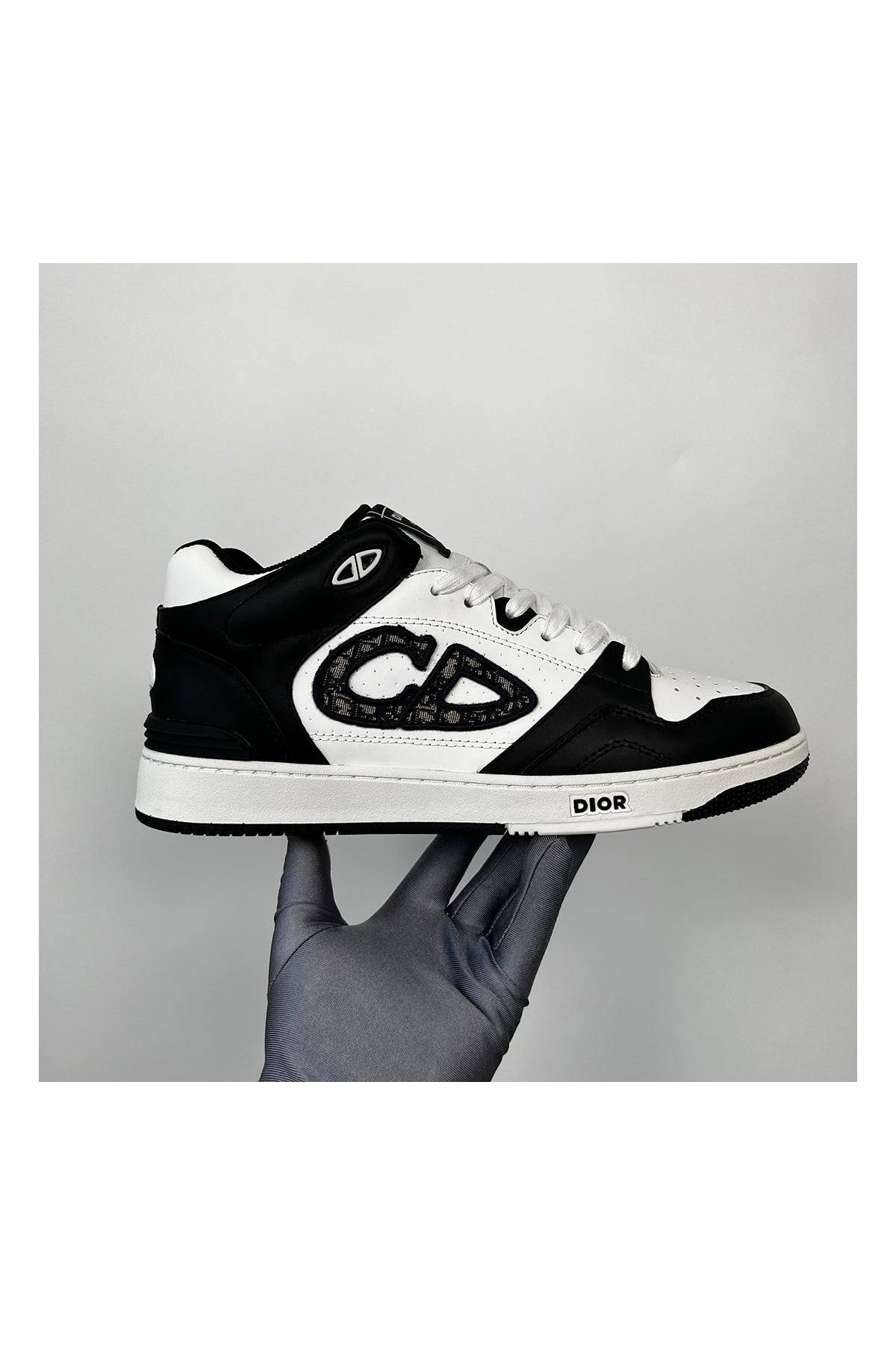B57 Sneaker - 24HEARTZ