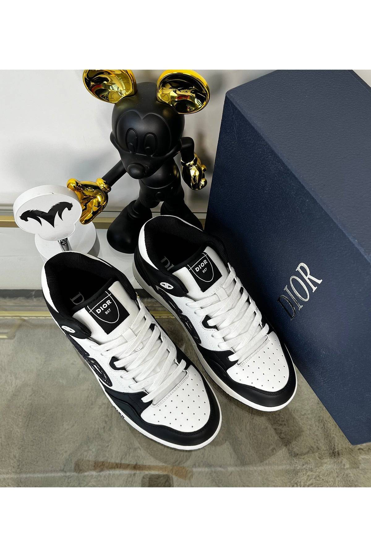 B57 Sneaker - 24HEARTZ
