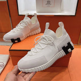 Bouncing Sneaker - 24HEARTZ