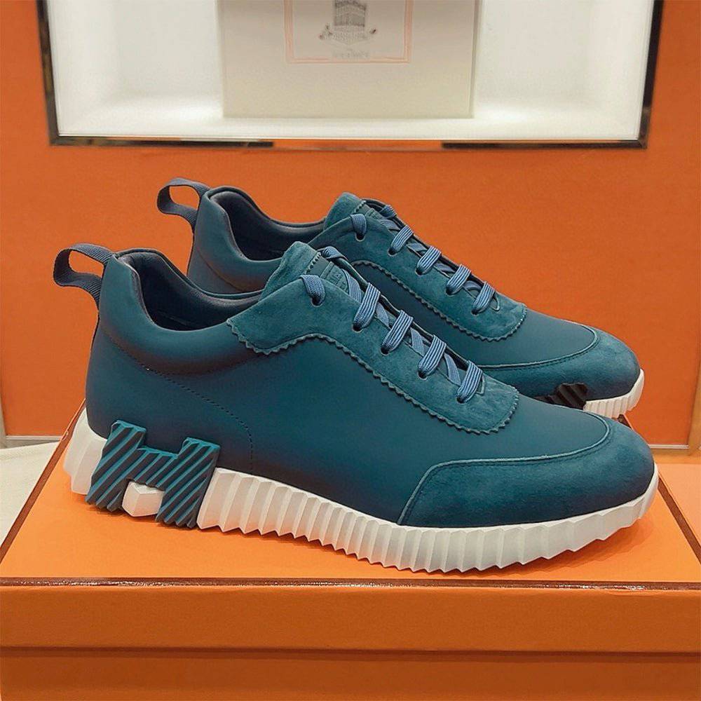 Bouncing Sneaker - 24HEARTZ