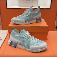 Bouncing Sneaker - 24HEARTZ