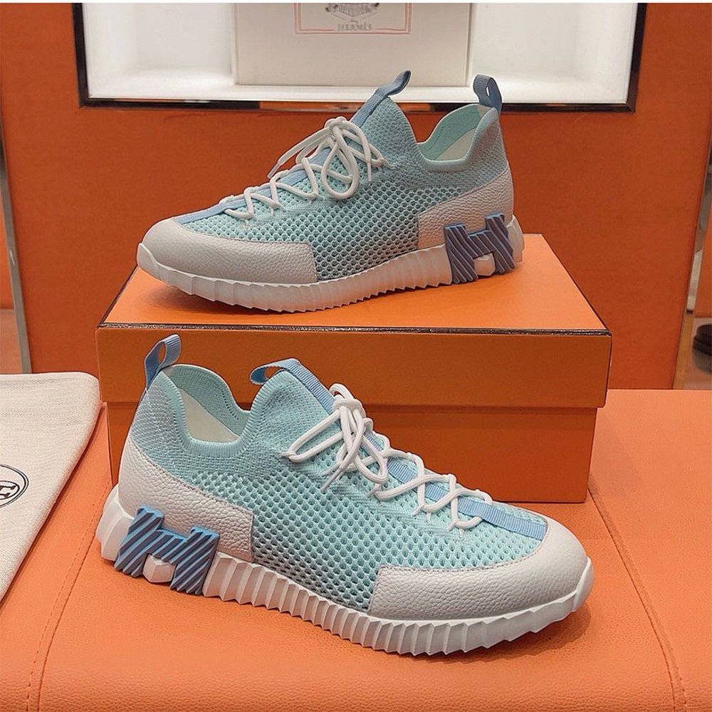 Bouncing Sneaker - 24HEARTZ
