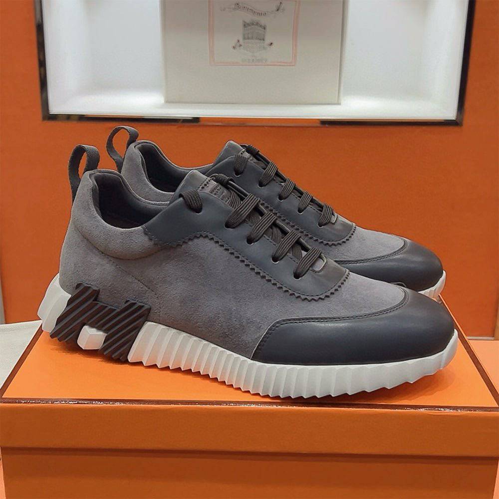 Bouncing Sneaker - 24HEARTZ
