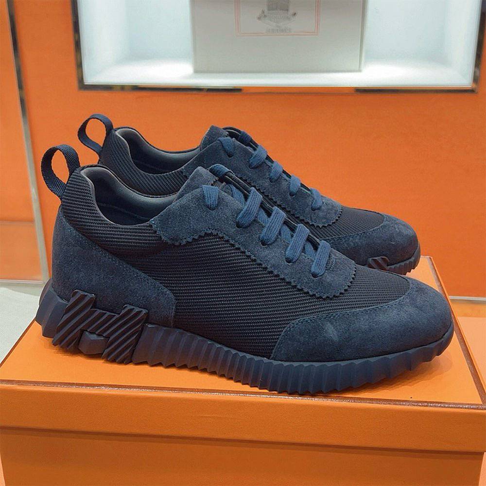 Bouncing Sneaker - 24HEARTZ