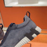 Bouncing Sneaker - 24HEARTZ