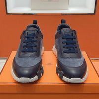 Bouncing Sneaker - 24HEARTZ