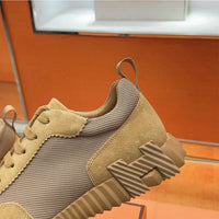 Bouncing Sneaker - 24HEARTZ