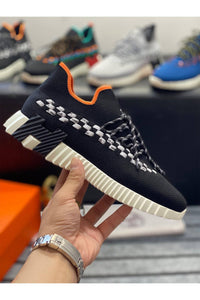 Bouncing Sneaker - 24HEARTZ