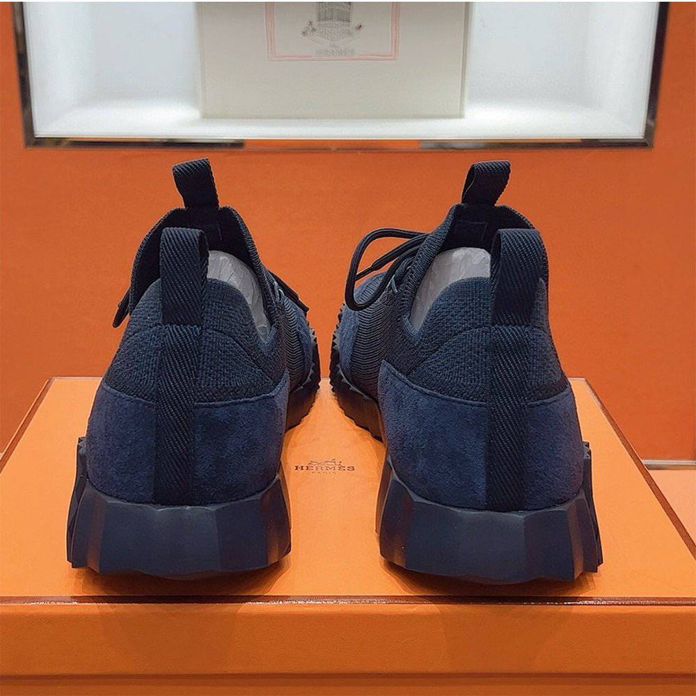 Bouncing Sneaker - 24HEARTZ