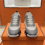 Bouncing Sneaker - 24HEARTZ