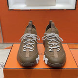 Bouncing Sneaker - 24HEARTZ