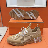 Bouncing Sneaker - 24HEARTZ