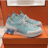 Bouncing Sneaker - 24HEARTZ