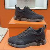 Bouncing Sneaker - 24HEARTZ