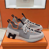Bouncing Sneaker - 24HEARTZ