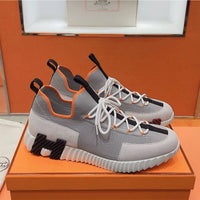 Bouncing Sneaker - 24HEARTZ