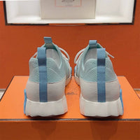 Bouncing Sneaker - 24HEARTZ