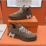 Bouncing Sneaker - 24HEARTZ