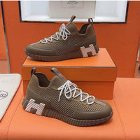 Bouncing Sneaker - 24HEARTZ