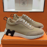 Bouncing Sneaker - 24HEARTZ