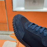 Bouncing Sneaker - 24HEARTZ