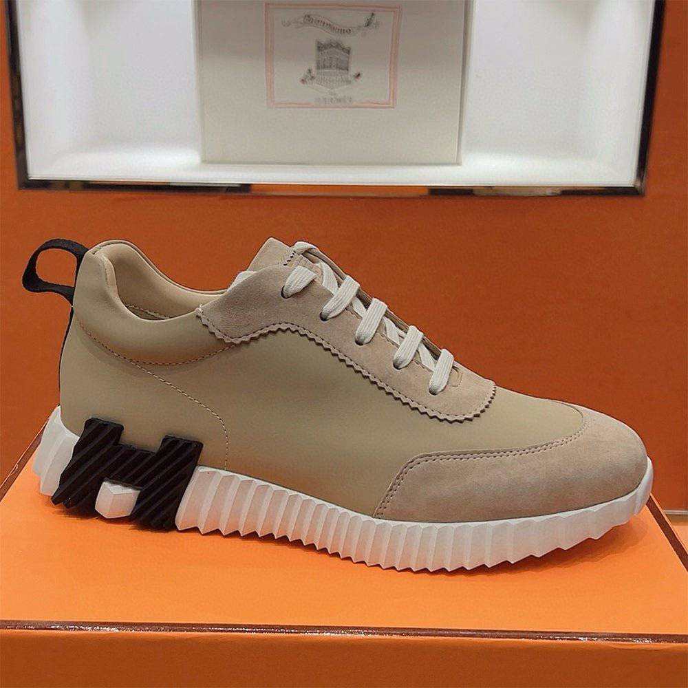 Bouncing Sneaker - 24HEARTZ