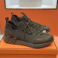 Bouncing Sneaker - 24HEARTZ