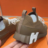 Bouncing Sneaker - 24HEARTZ