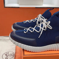 Bouncing Sneaker - 24HEARTZ