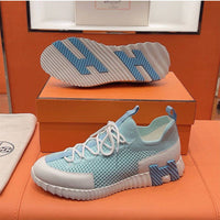 Bouncing Sneaker - 24HEARTZ