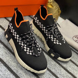 Bouncing Sneaker - 24HEARTZ