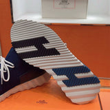 Bouncing Sneaker - 24HEARTZ