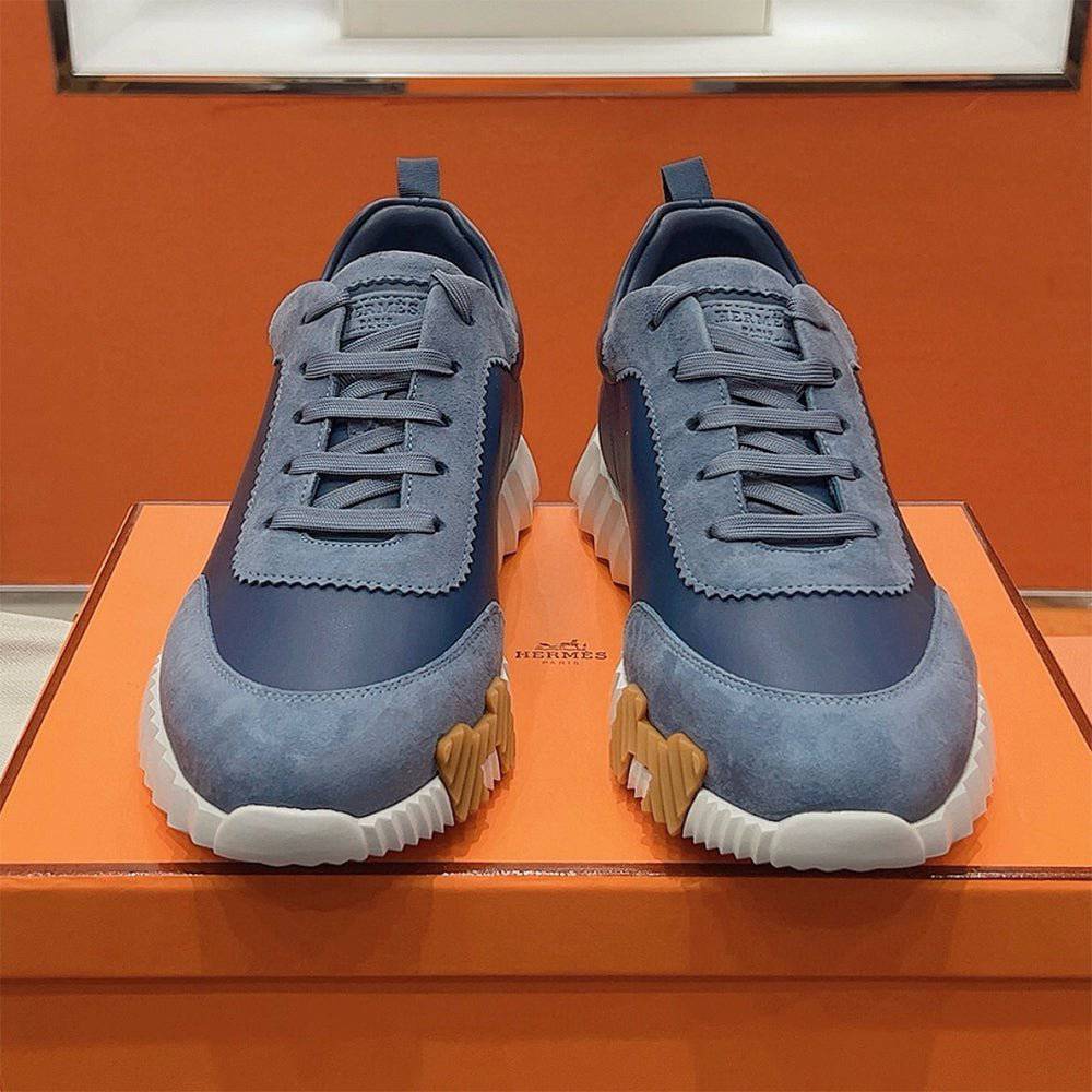 Bouncing Sneaker - 24HEARTZ