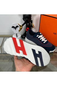 Bouncing Sneaker - 24HEARTZ